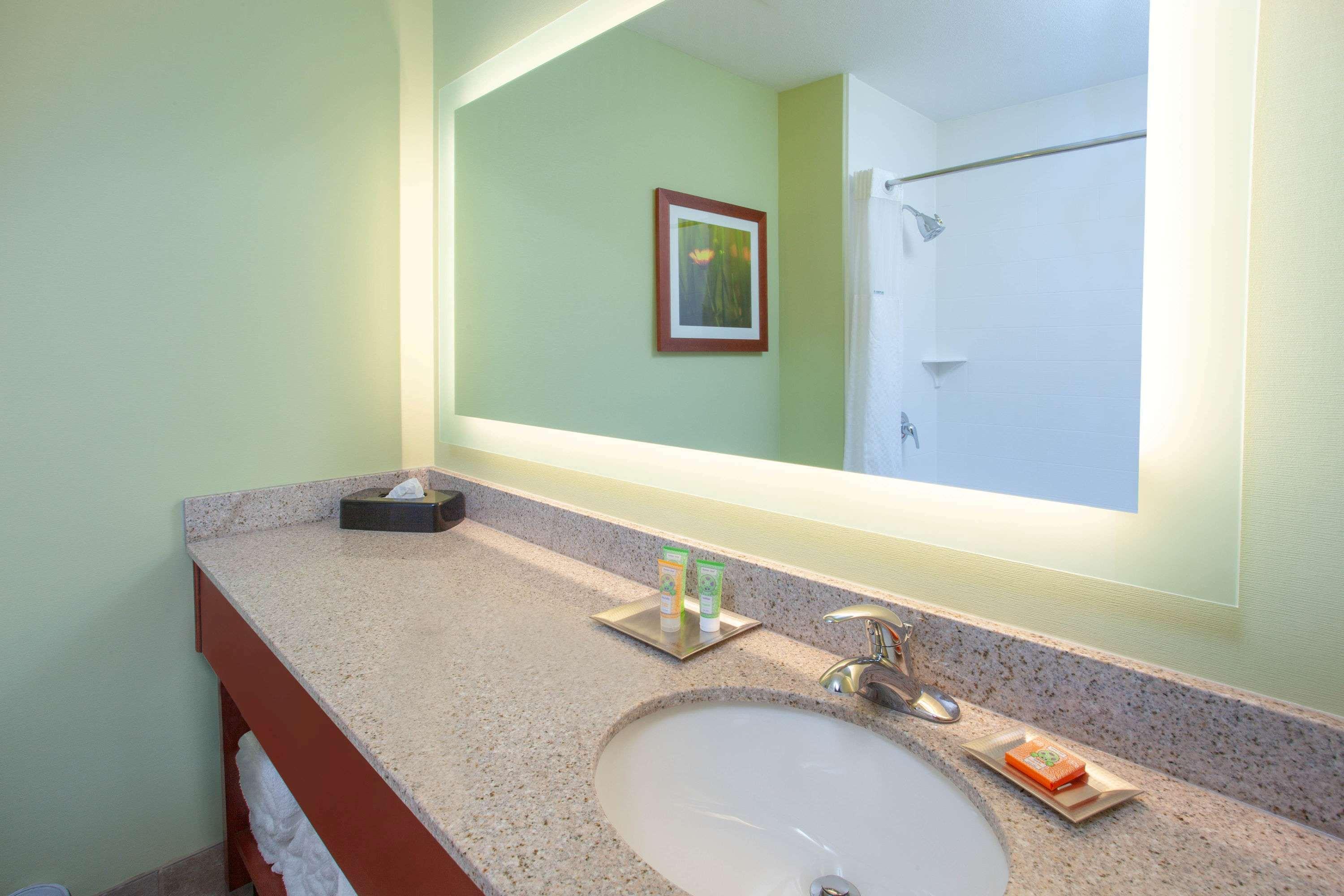 Wyndham Garden Fort Wayne Kültér fotó